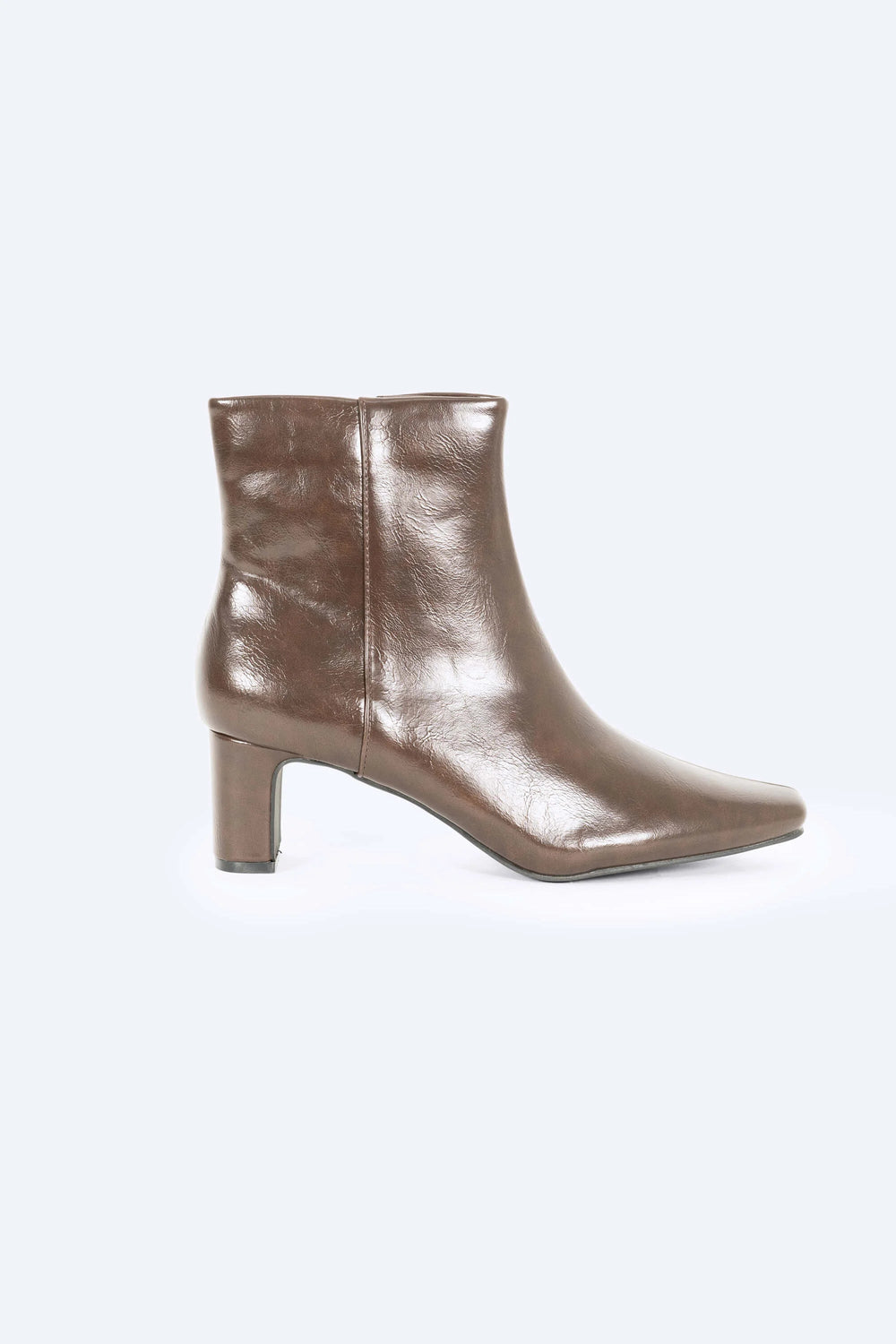 Botín - ZA02353 - CAF - Reina Diaz