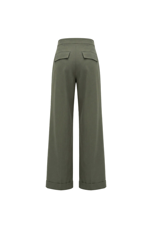 Outfit Adriana High-Neck Vest Straight Pantalón Co-Ord OLI