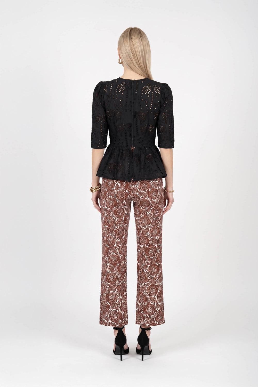 Cassandra Eyelet Double-Tie Peplum Blusa 752937 NEG