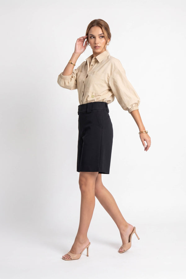 Antonia Asymmetric-Closure High-Waist Bermudas 731137NEG - Reina Diaz