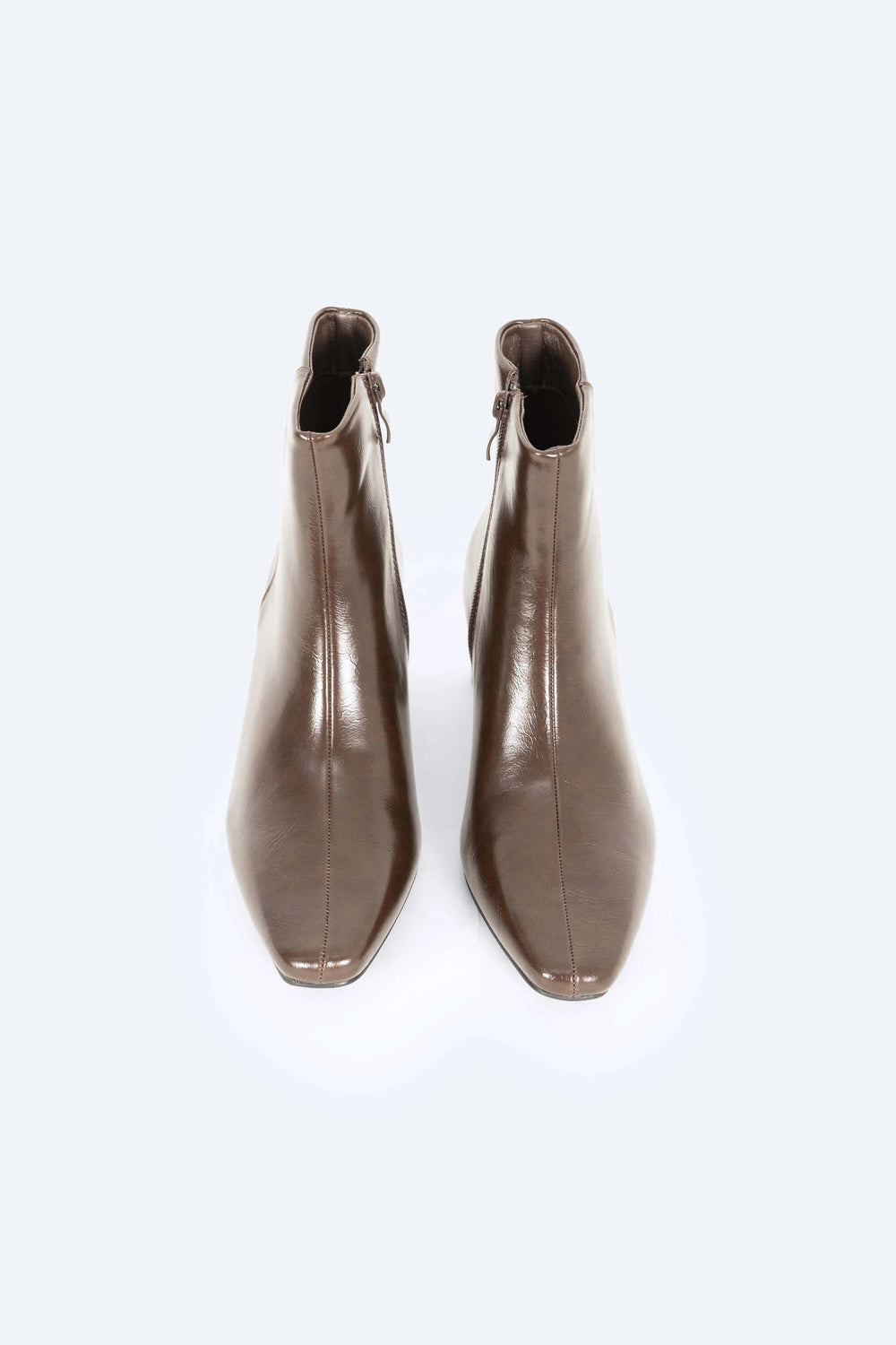 Botín - ZA02353 - CAF - Reina Diaz