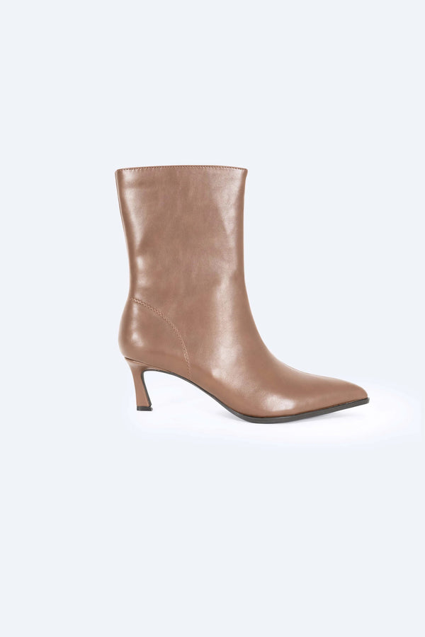 Botín - ZA02354 - CAF - Reina Diaz