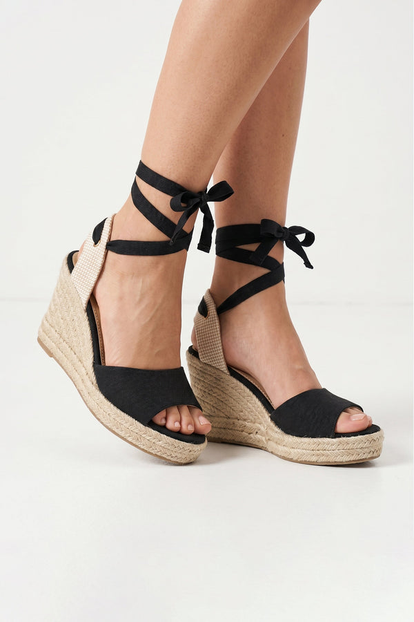 Inés Lace-Up Wedge Sandalias - Reina Diaz