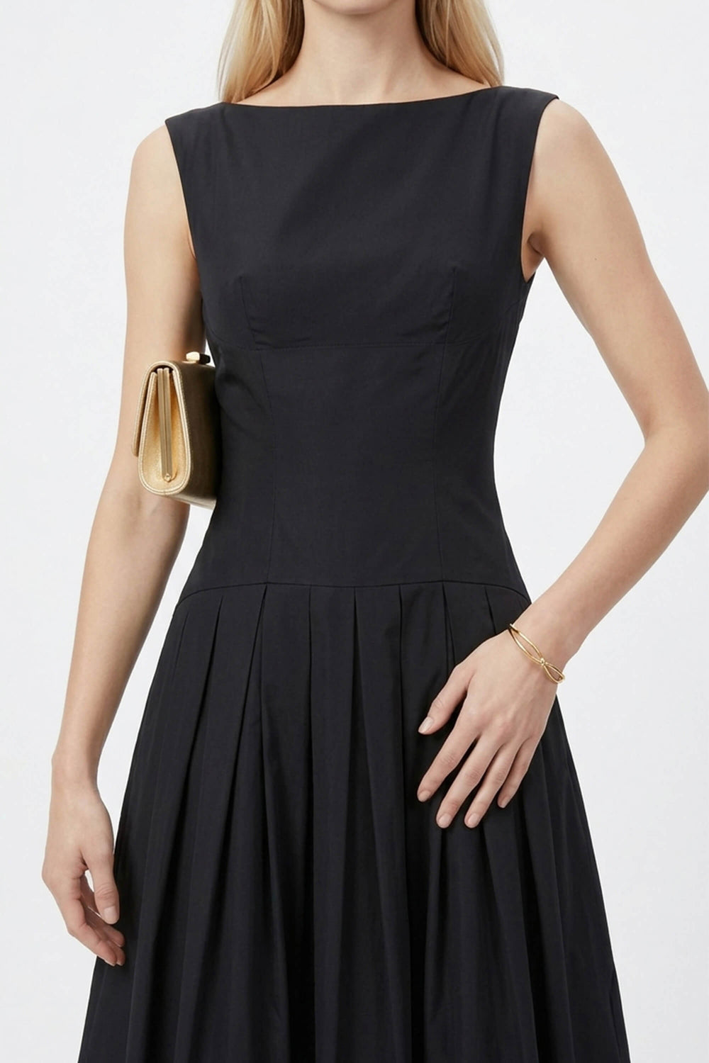 Isabella Boat - Neck Pleated Midi Vestido - Reina Diaz