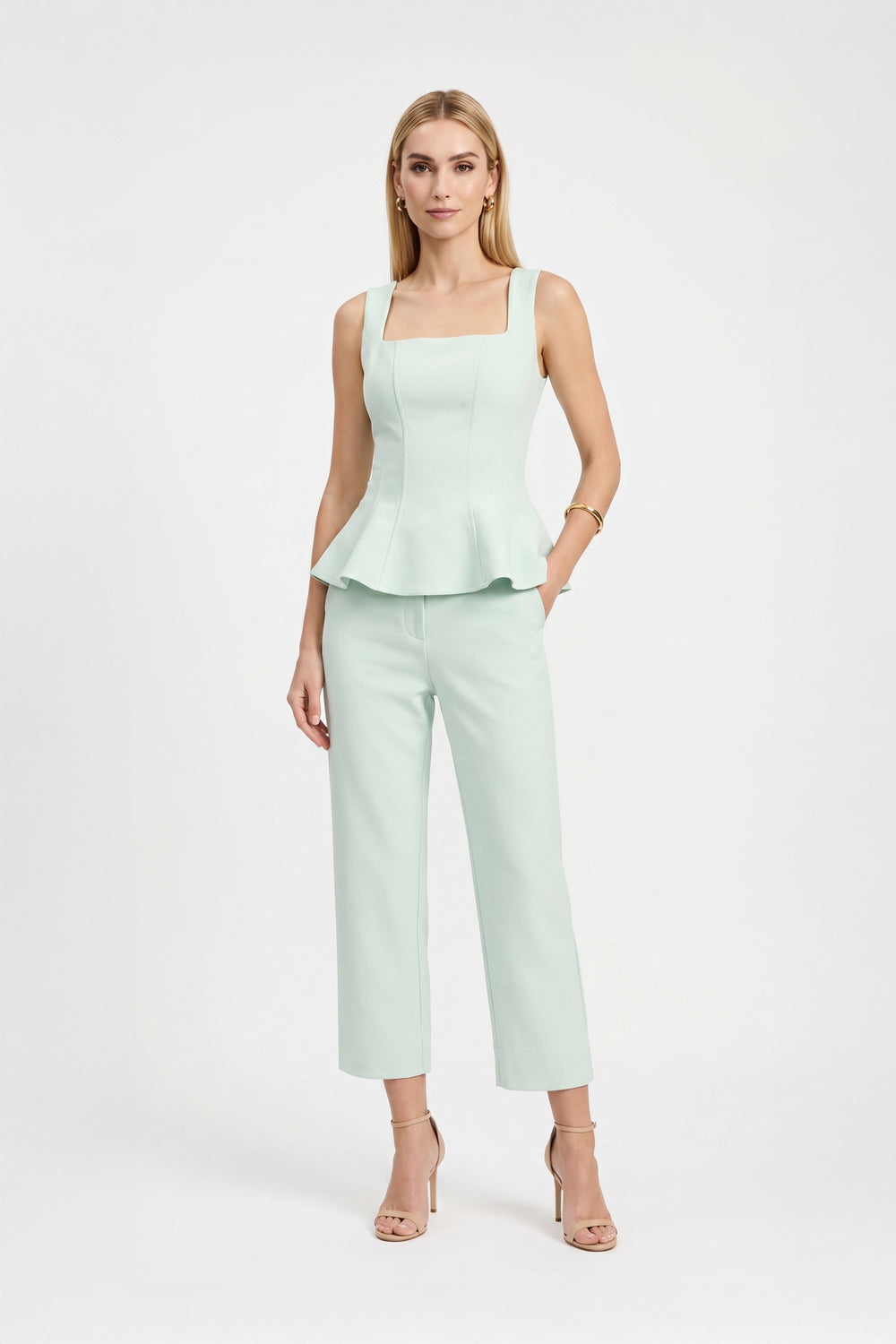Maia Square - Neck Peplum Saco - Reina Diaz