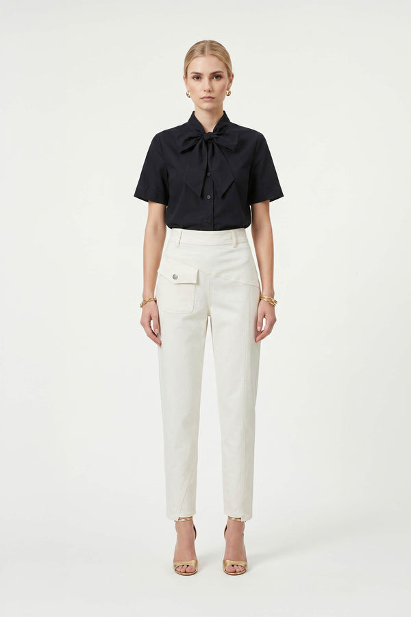 Nora Tie-Neck Short-Sleeve Blusa 752966 - Reina Diaz
