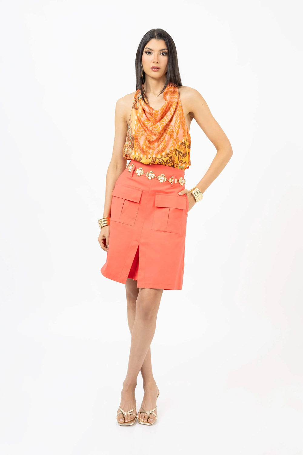 Short - 731063 - COR - Reina Diaz