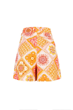 Short - 731069 - EST - Reina Diaz