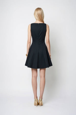 Toscana Sleeveless Crew-Neck Vestido Corto 723175 - Reina Diaz