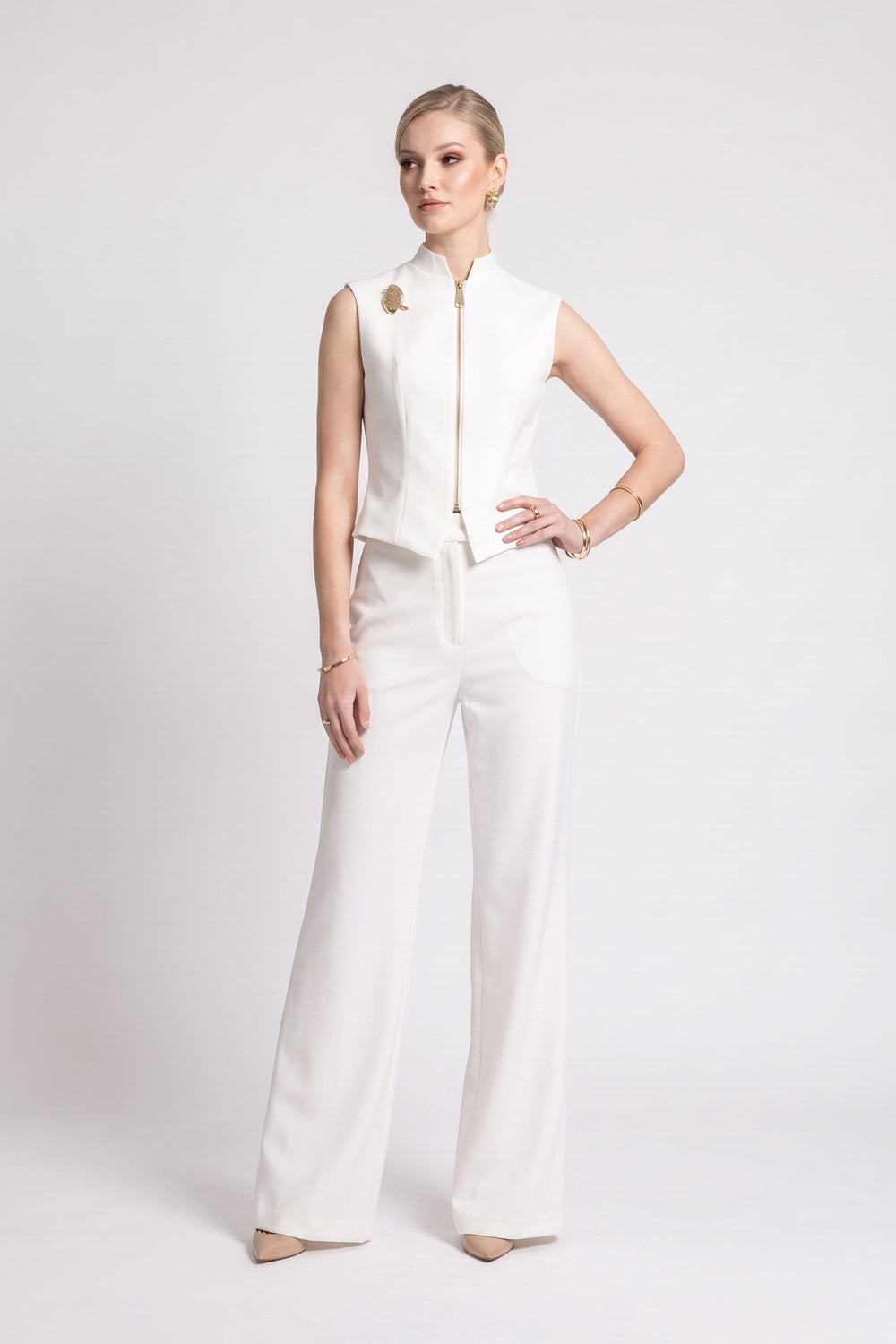 Valeria High-Neck Zipper Sleeveless Saco 501554 HUE - Reina Diaz