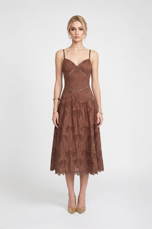Victoria Eyelet Cutout Lace-Up Midi Vestido 723087 CAF - Reina Diaz