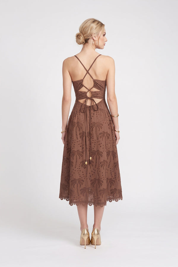 Victoria Eyelet Cutout Lace-Up Midi Vestido 723087 CAF - Reina Diaz