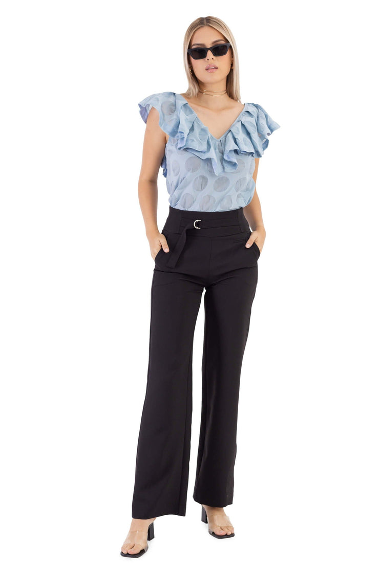 Outfit Blusa 752365 CIE - Pantalon 531867 NEG - Reina Diaz