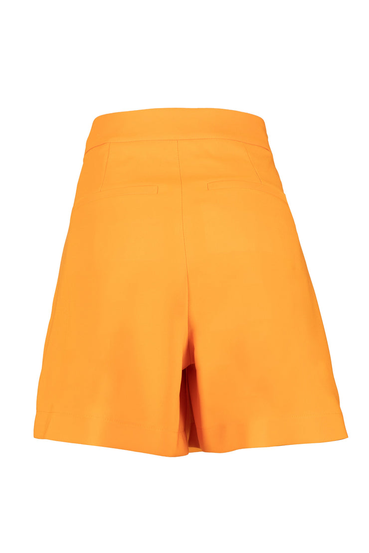 Short - 730878 - NAR - Reina Diaz